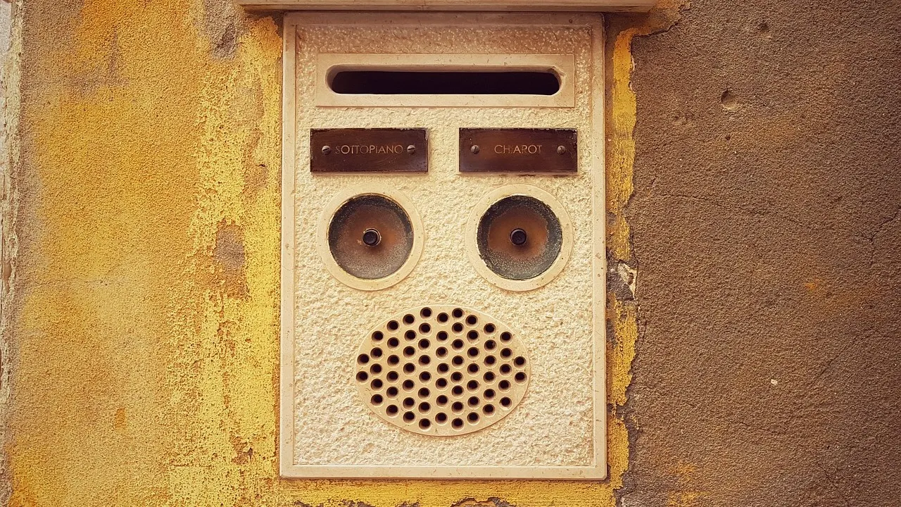 В Усть-Каменогорске мужчина попал в реанимацию из-за бракованного домофона фото на taspanews.kz от 26 декабря 2025 10:07