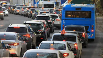 Растущие пробки в Астане прокомментировали в транспортном управлении