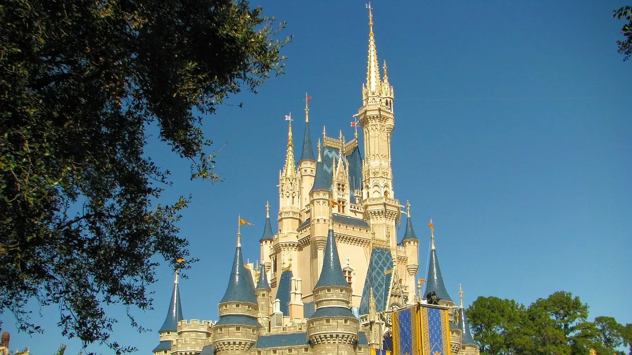 10 млн долларов заплатит Дисней за нарушение закона против детей фото на taspanews.kz от 31 декабря 2025 15:51