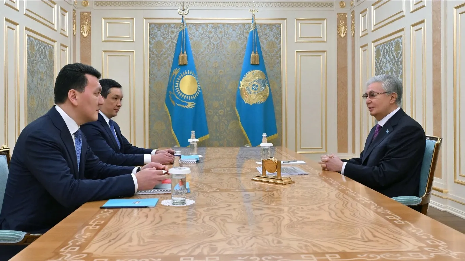 Токаев возглавил рабочее совещание по вопросу парламентской реформы фото на taspanews.kz от 06 января 2026 11:31