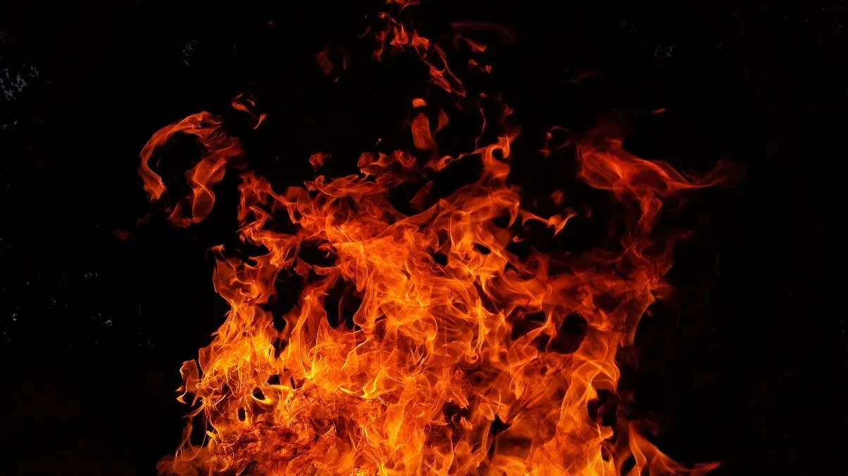 Крупный пожар на складе потушили в Алматы фото на taspanews.kz от 08 января 2026 08:35