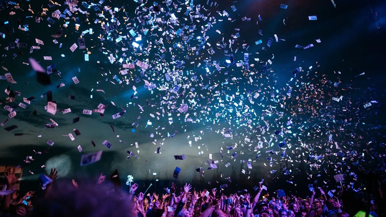 В Астане оштрафовали жену полицейского, которая устроила дебош на концерте Джей Ло фото на taspanews.kz от 08 января 2026 16:01