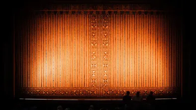 Остановку реконструкции театра им. Ауэзова в Алматы прокомментировали в Минкульте