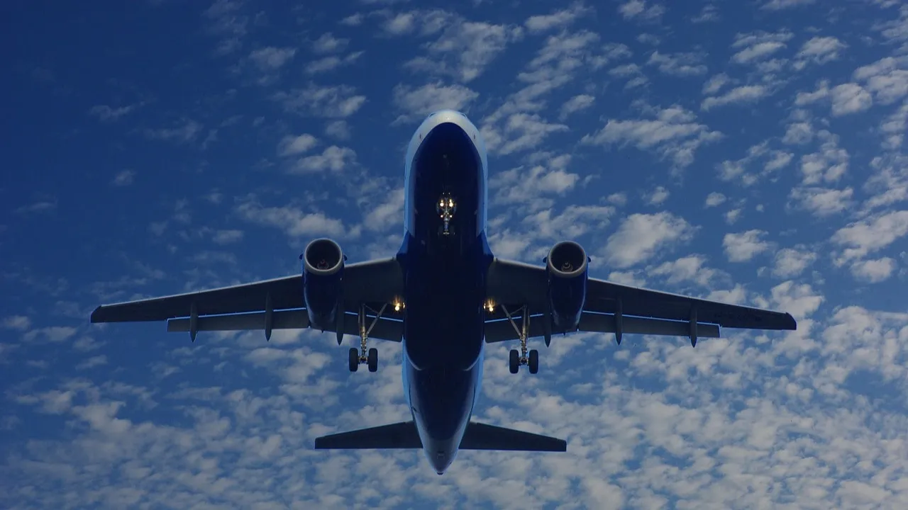 Компания FlyArystan также внесла изменения в свои полеты из-за закрытия иранского воздушного пространства фото на taspanews.kz от 15 января 2026 10:41