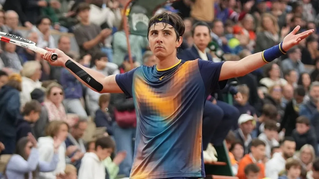 Казахстанский теннисист Александр Шевченко на турнире ATP-250 фото на taspanews.kz от 15 января 2026 13:31