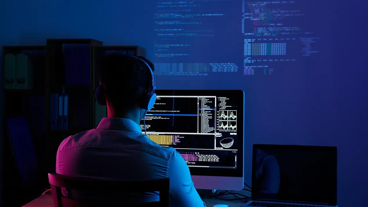 В Бишкеке арестовали организоваторов веб-кам сети: они вели трансляции и в Казахстане фото на taspanews.kz от 21 января 2026 10:33