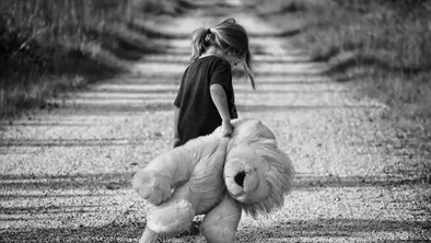 Жителя Туркестанской области задержали за многолетнее насилие в отношении своих падчериц