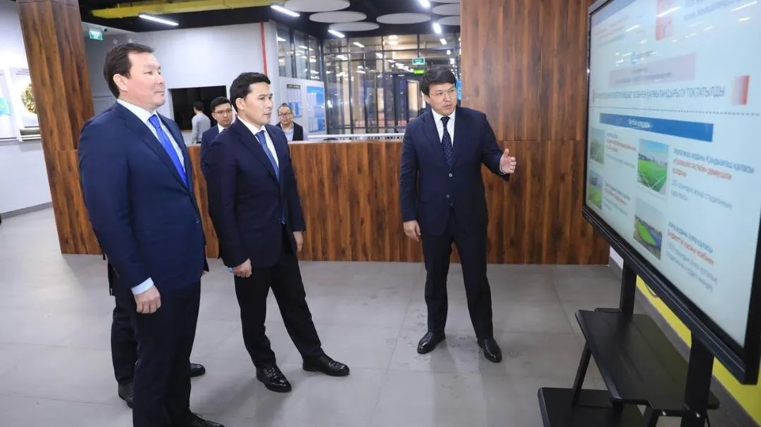 Министр туризма и спорта осматривает спортивные объекты региона фото на taspanews.kz от 22 января 2026 13:59