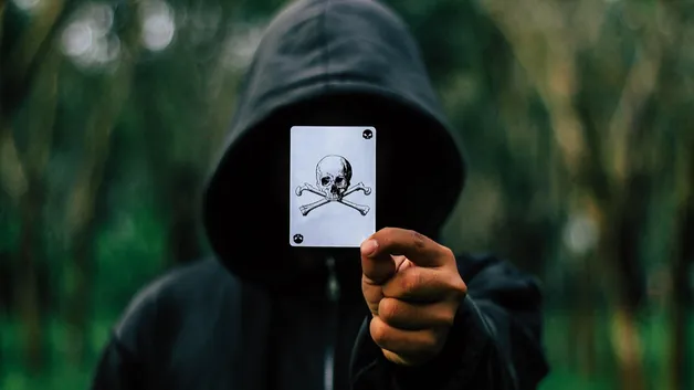 В Алматы мошенники советуются с психологами для обмана граждан