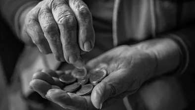 По 143 тыс. тенге в среднем получают пенсионеры в Казахстане - Минтруда