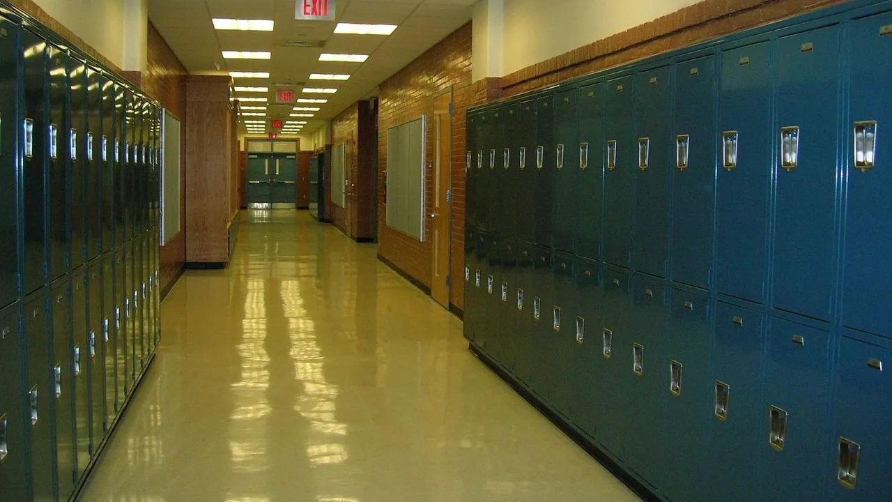 В Уральске полиция завела дело на подростков, которые в прошлом году избили сверстника фото на taspanews.kz от 23 января 2026 10:59