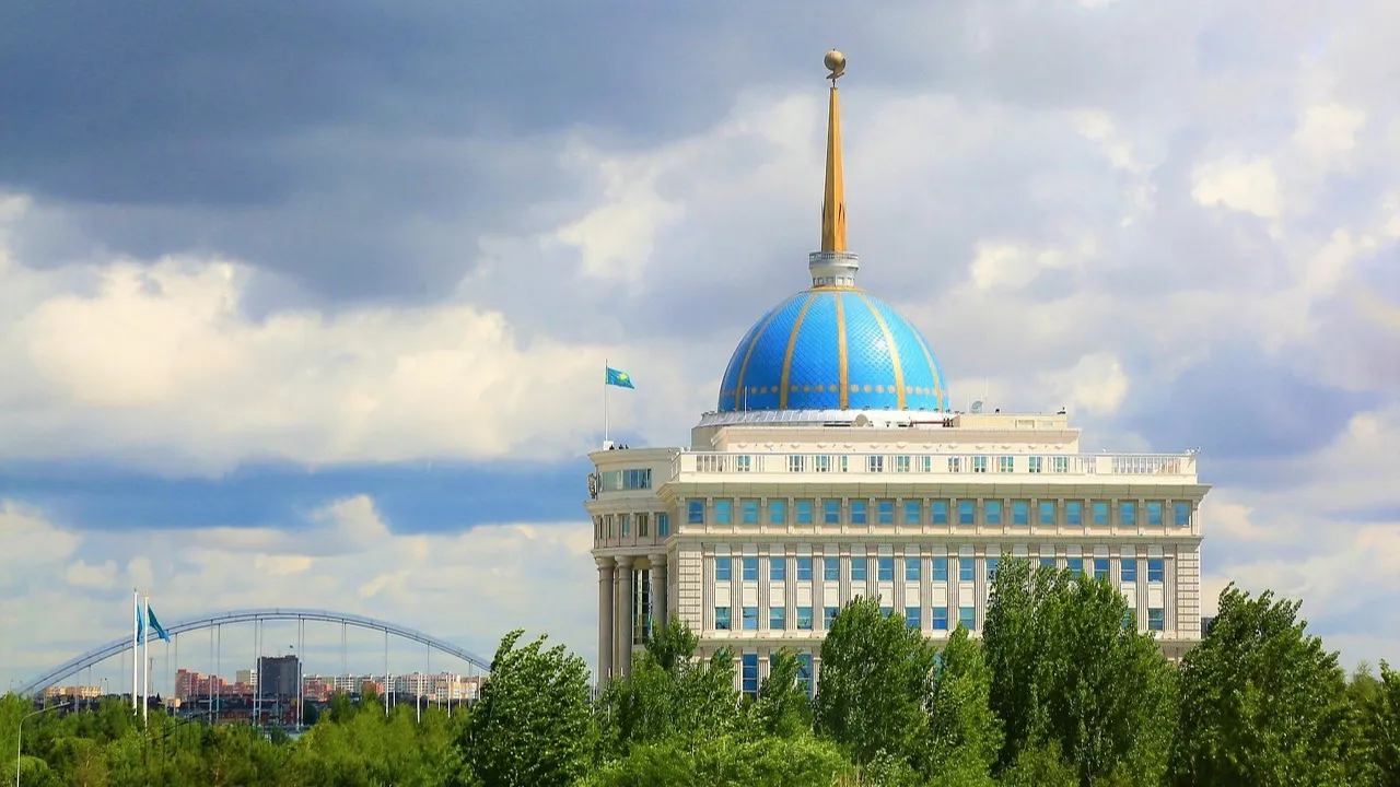 Поправки в Конституцию занимают более 80 процентов текста фото на taspanews.kz от 28 января 2026 16:50