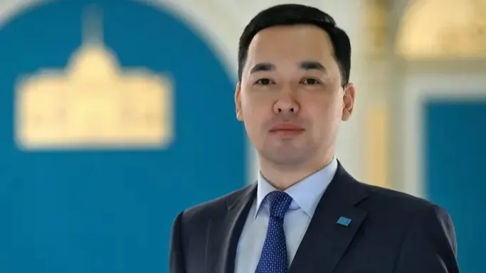 Руслан Желдибай покинул пост пресс-секретаря Касым-Жомарта Токаева фото на taspanews.kz от 29 января 2026 09:08