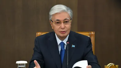 Токаев поручил разработать новую Дорожную карту