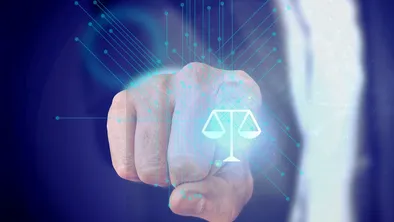 В Актобе учительница обещала помочь со сдачей ЕНТ за деньги