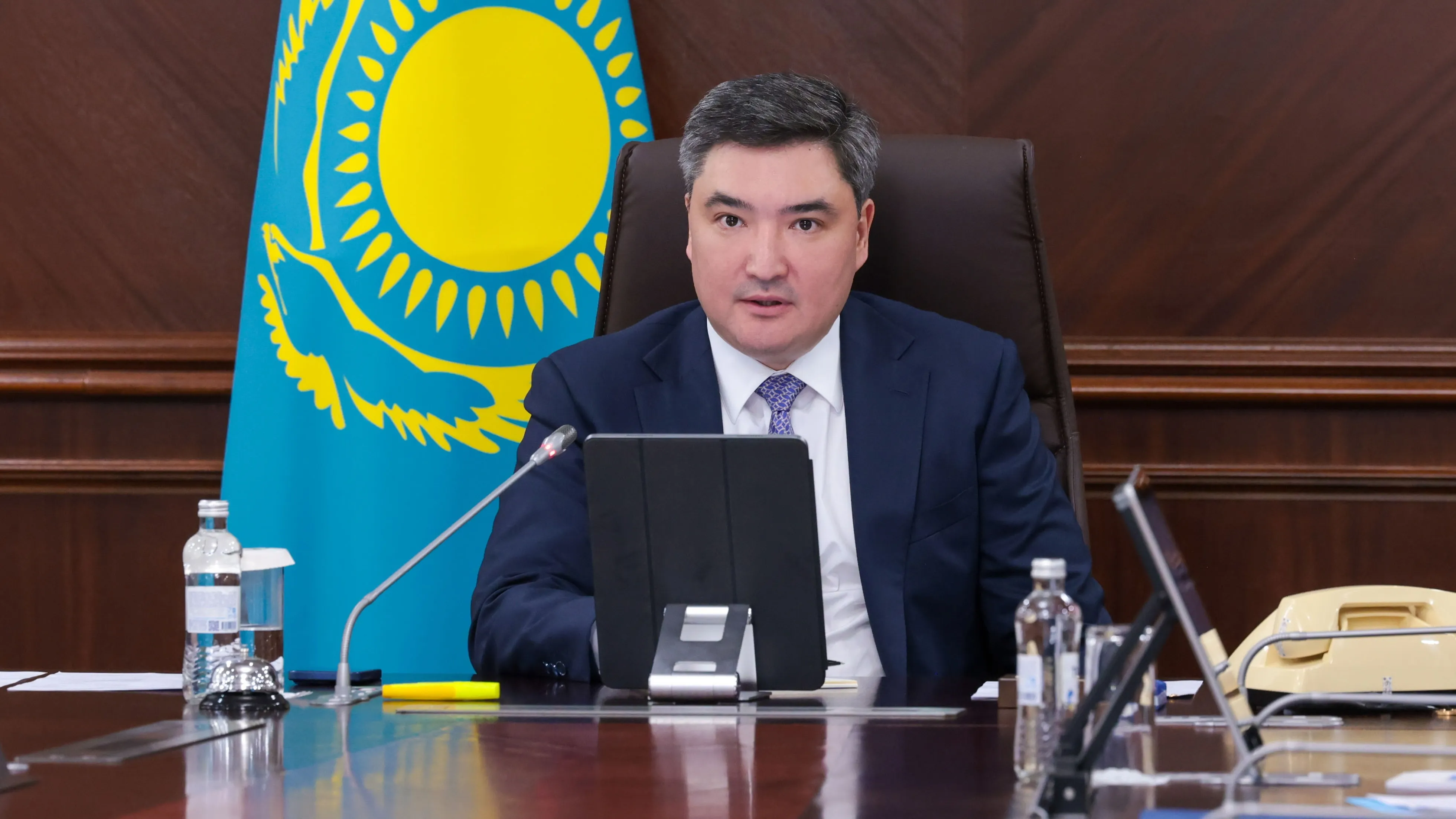 Премьер-министр поручил МВД жестко реагировать на фейки по Конституционной реформе фото на taspanews.kz от 02 февраля 2026 12:23