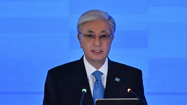 Токаев провел встречу с замминистрами обороны