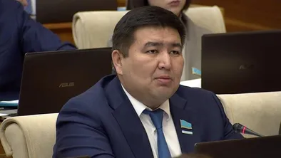 Мажилисмен Елнур Бейсенбаев занял пост в администрации Президента