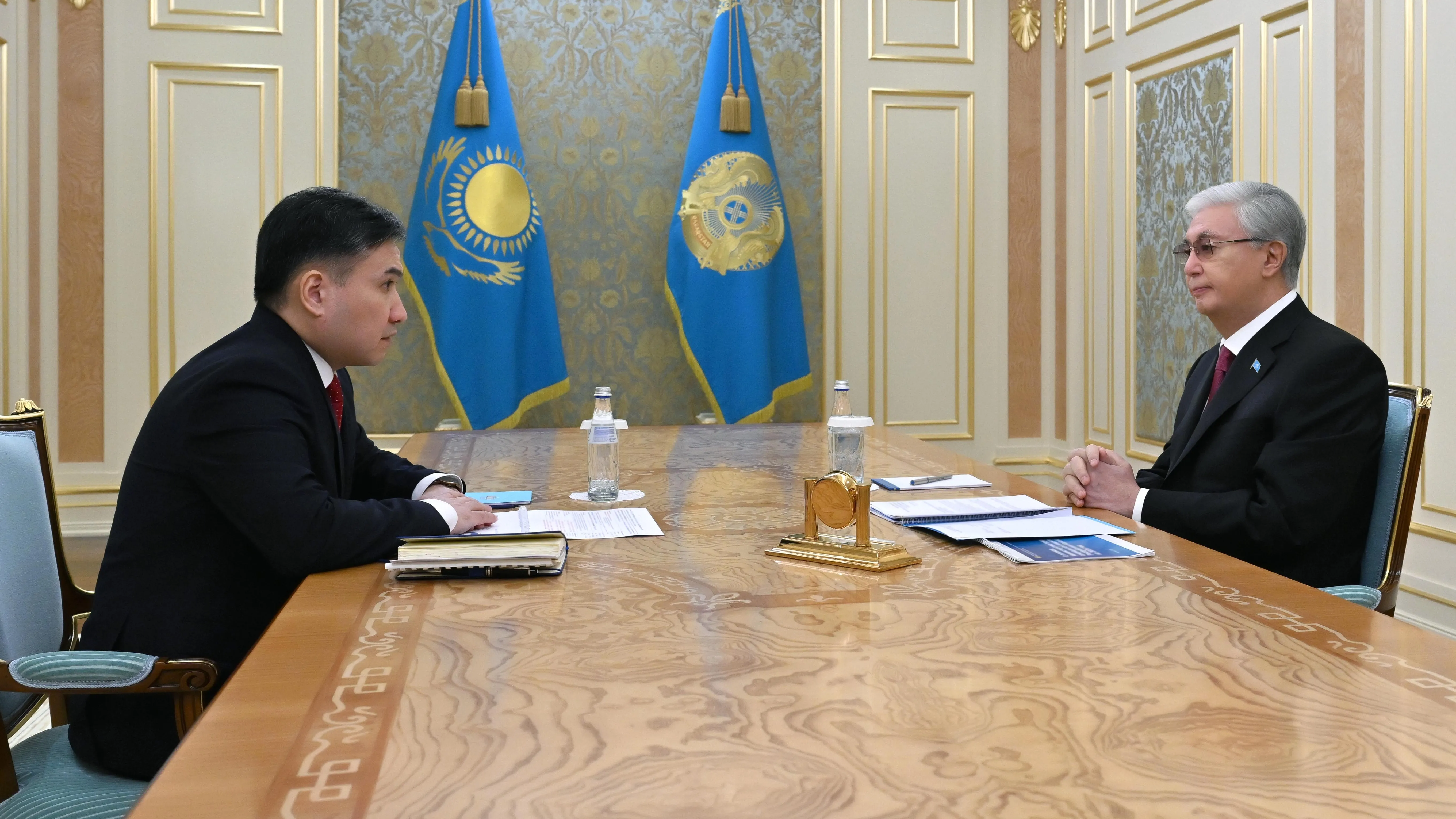 Токаев принял министра труда и соцзащиты населения фото на taspanews.kz от 09 февраля 2026 12:45