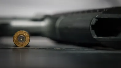 В Алматы преподаватель колледжа выстрелил в сторону студента