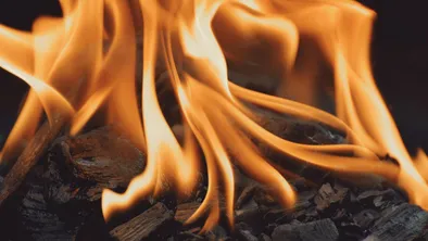 Пожар третьего ранга тушили на заводе в Петропавловске