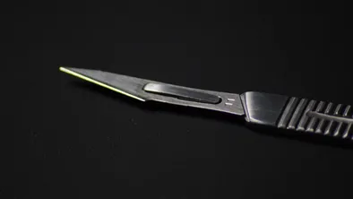 Пенсионерка с ножом напала на сожителя: в суде вынесли приговор