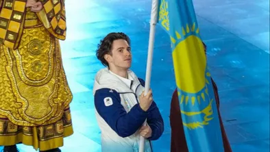 Михаилу Шайдорову вручили почетный подарок