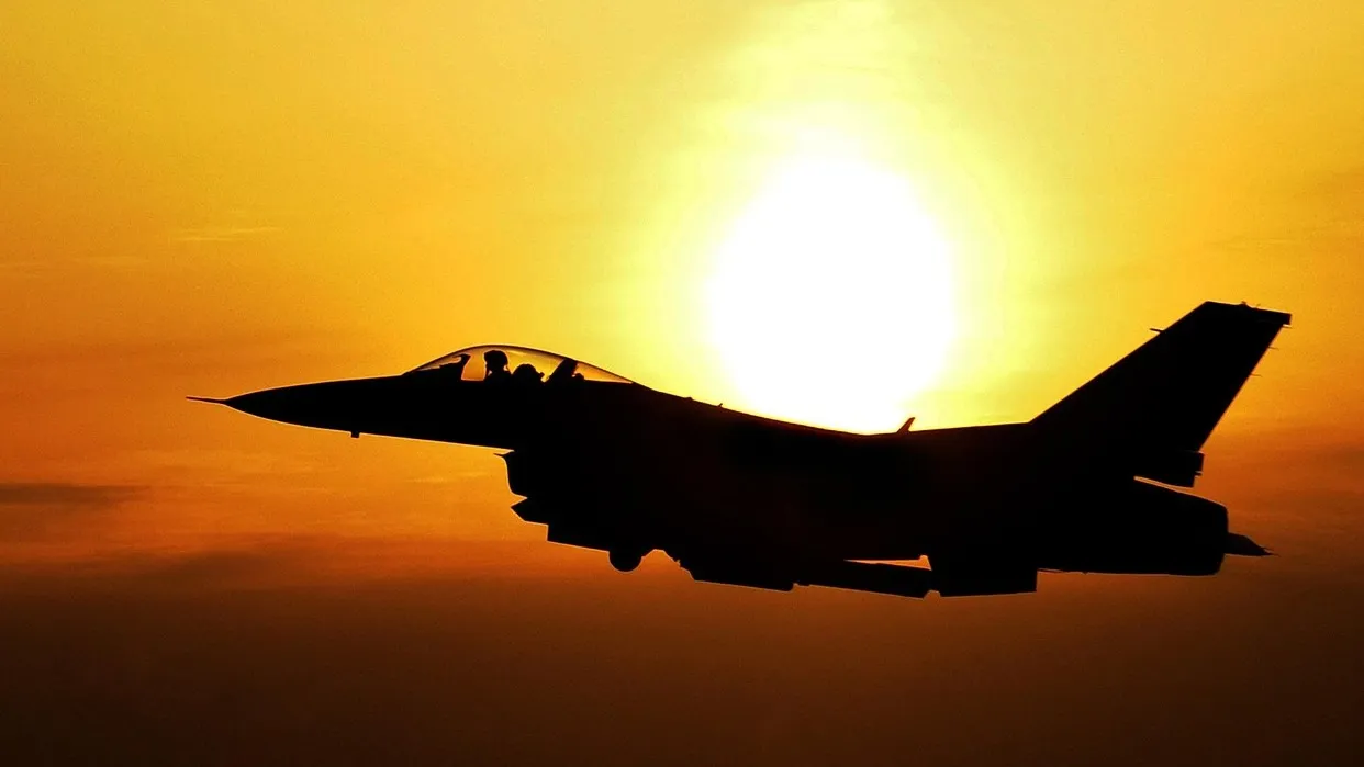 Боевой самолет потерпел крушение в Карагандинской области фото на taspanews.kz от 25 февраля 2026 14:13