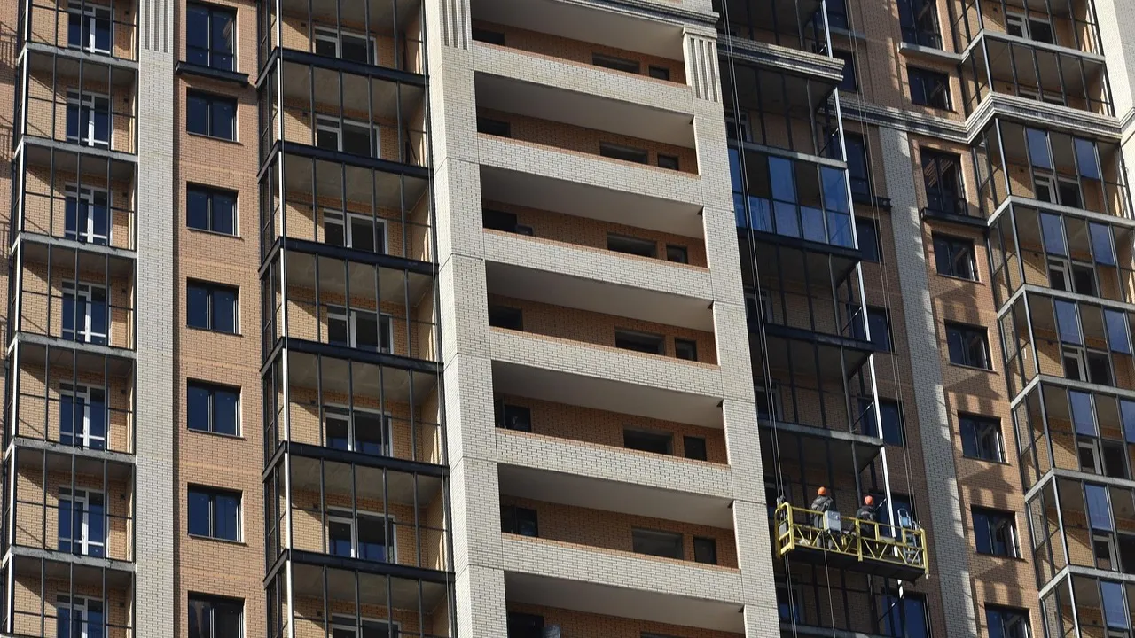 Дело о строительном обмане в Астане: под стражей 12 подозреваемых фото на taspanews.kz от 26 февраля 2026 13:00