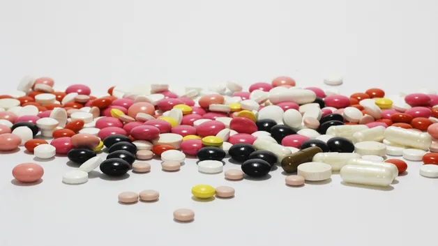 Слухи о массовом росте цен на лекарства прокомментировали в Минздраве