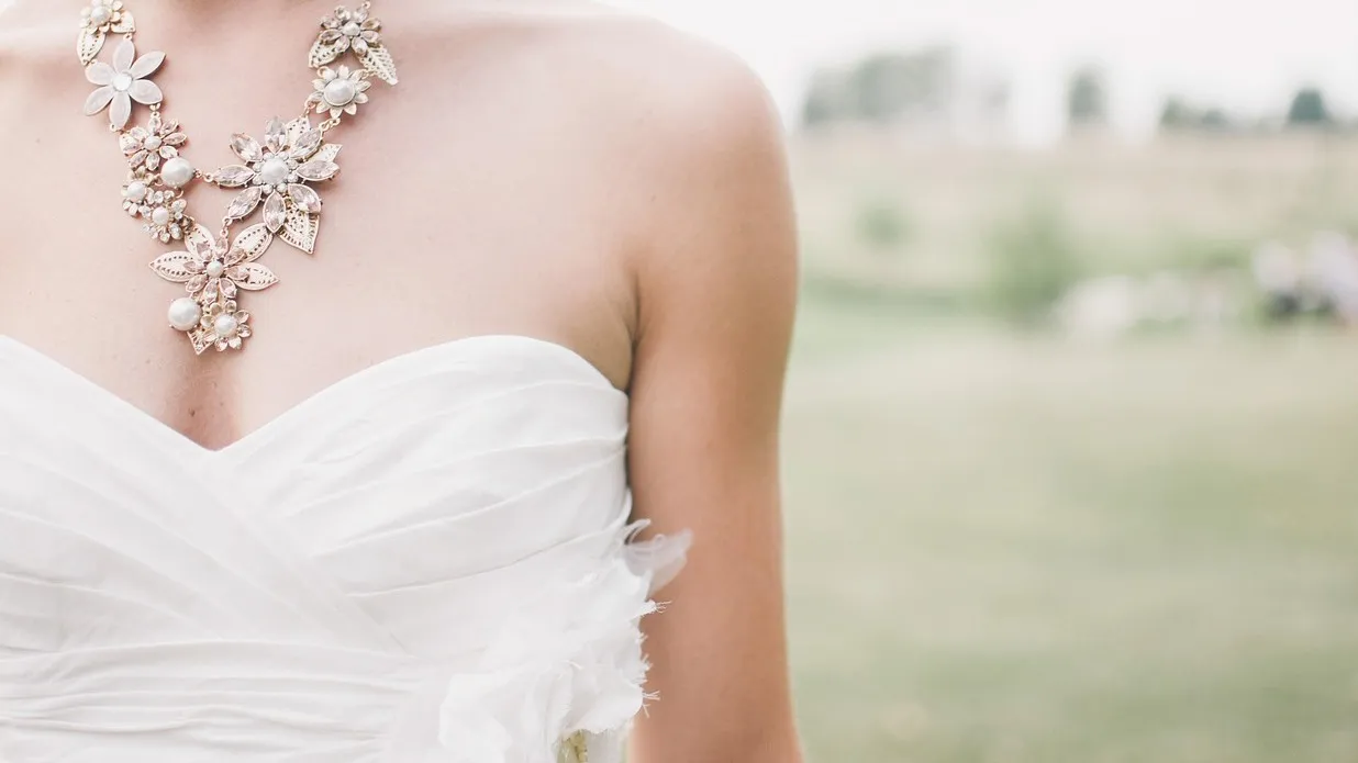 В Шымкенте влюбленные пары заполонили ЗАГС фото на taspanews.kz от 26 февраля 2026 15:59