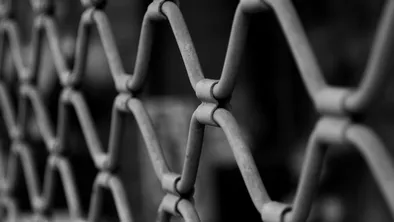 Жителя Актюбинской области подозревают в изнасиловании 14-летнего подростка