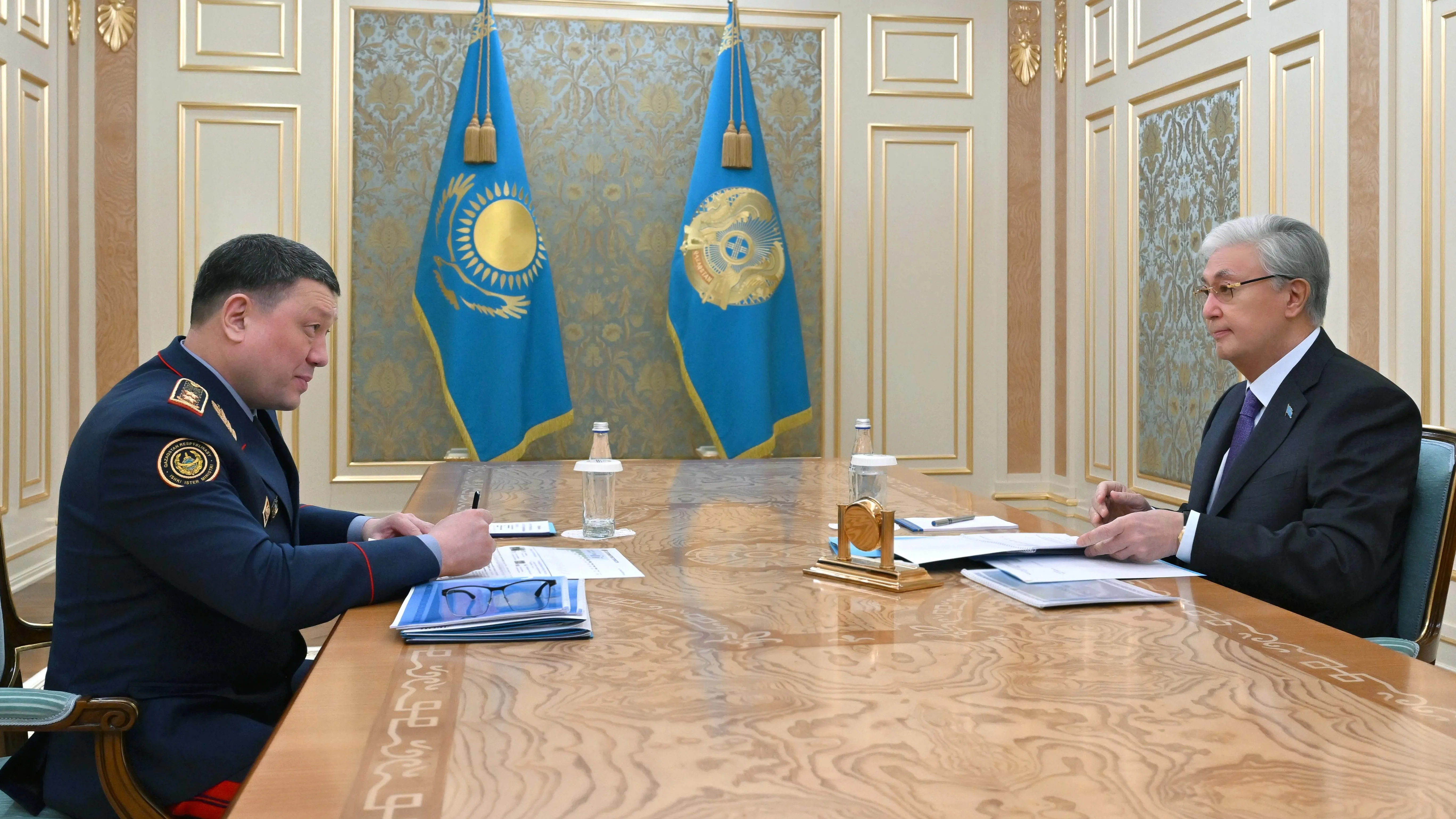 Токаев принял главу МВД фото на taspanews.kz от 03 марта 2026 13:25