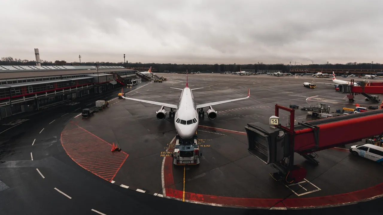 Еще один рейс с казахстанцами вернулся из Ближнего Востока в Атырау фото на taspanews.kz от 05 марта 2026 08:29