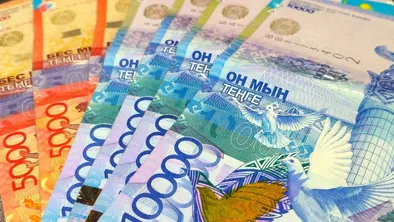 Нацбанк продлит использование старых купюр номиналом в 10 тыс. тенге