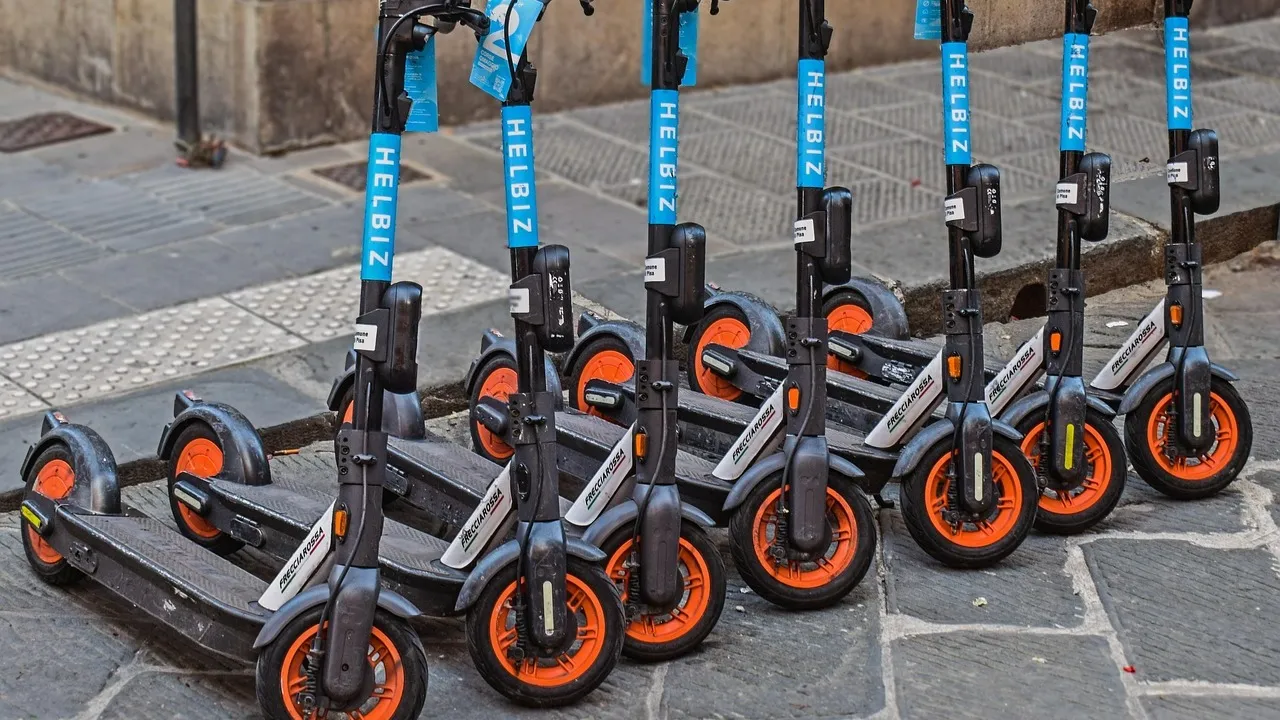 У самокатов теперь тоже появятся номера фото на taspanews.kz от 10 марта 2026 11:17