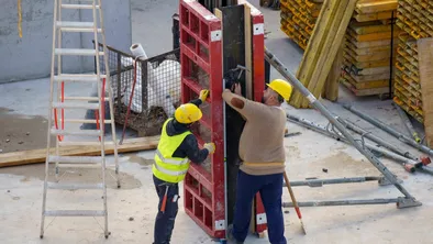 В Алматы строительная компания задолжала работникам более 230 млн тенге