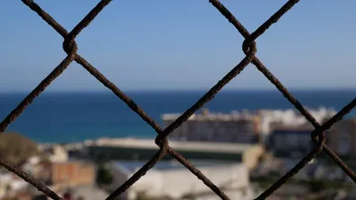 Истязание девушки в Атырау: полиция задержала подозреваемого