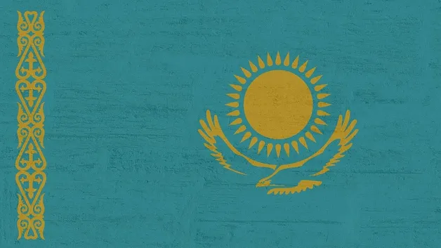 Токаев прокомментировал Конституцию 1995 года, отметив вклад Назарбаева