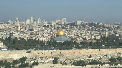 Почти 70 казахстанцев вернули из Израиля