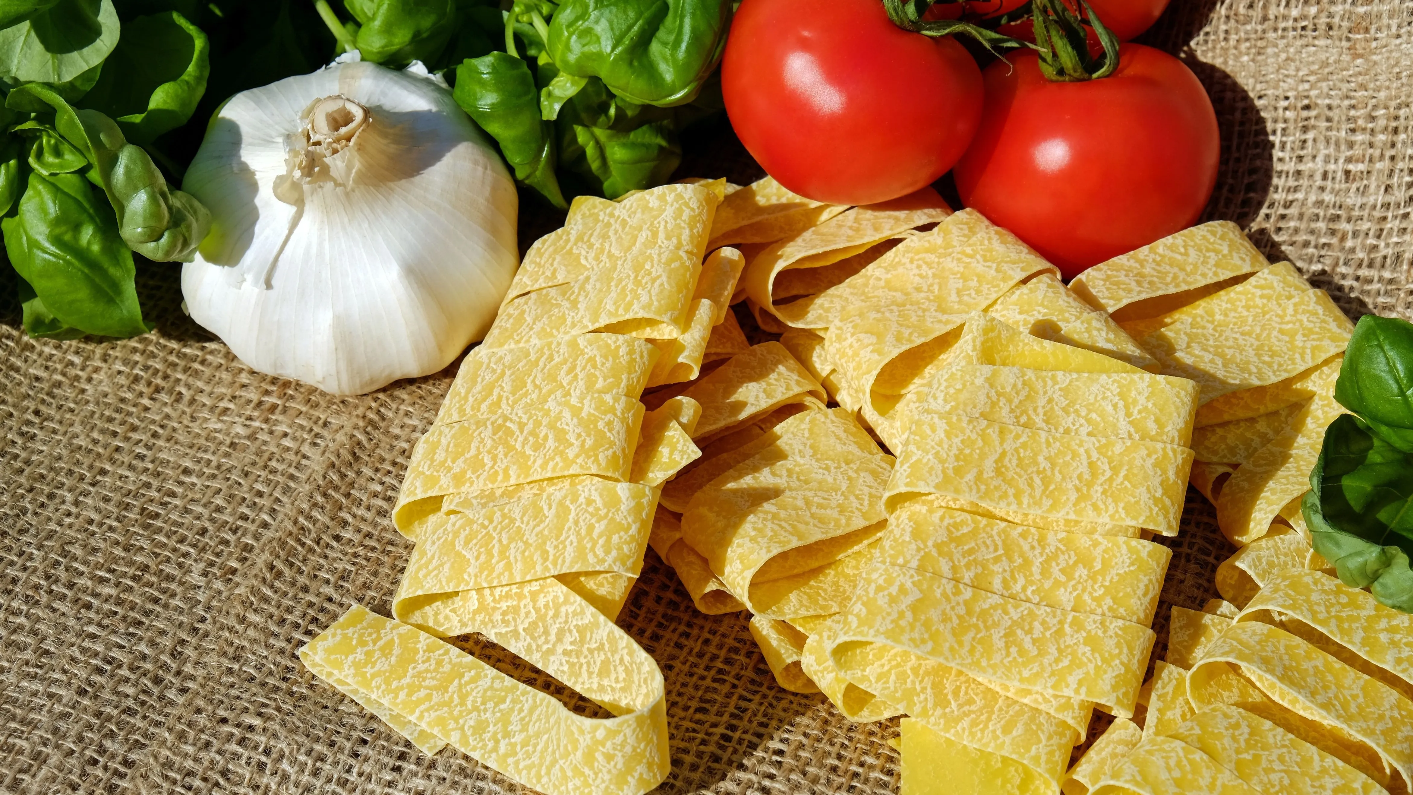 На какие продукты казахстанцы тратят больше всего денег? фото на taspanews.kz от 20 марта 2026 09:39