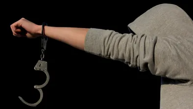 50 обысков провели в Карагандинской области: задержаны десятки человек