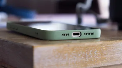 Бектенов дал важное поручение по поводу верификации смартфонов