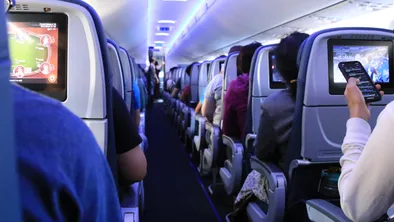 "Обыск на борту": в полиции прокомментировали слухи о задержке рейса Атырау - Алматы