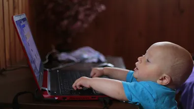 В Қонаеве спасли ребенка, запертого в квартире