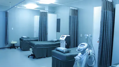 Стрельба в Павлодаре: как себя чувствует пострадавший военный?