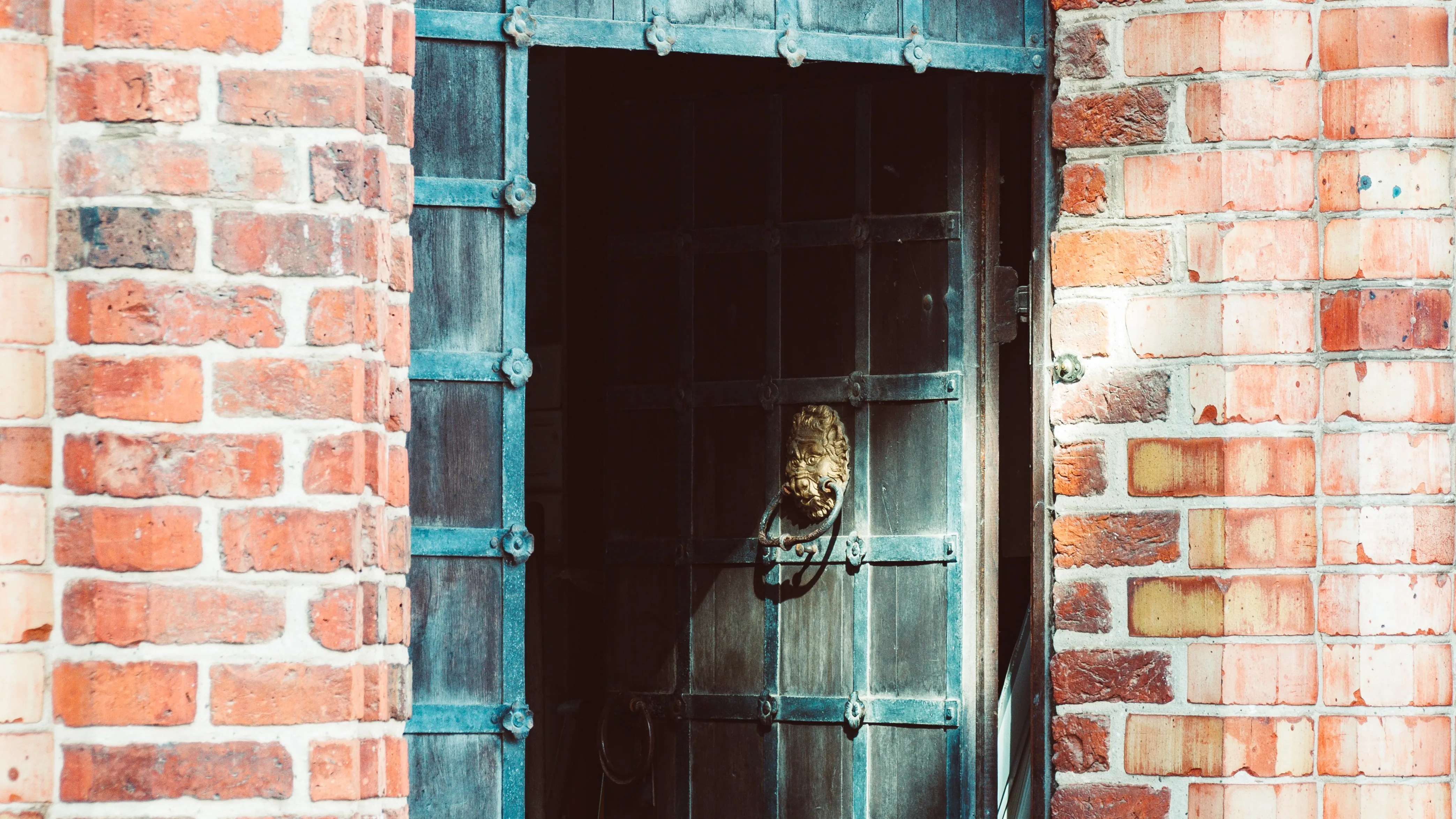 Кирпич упал на ребенка в Карагандинской области: о его состоянии рассказала мать фото на taspanews.kz от 17 апреля 2026 10:13