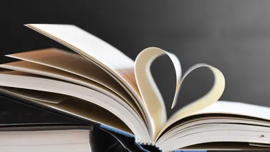 С Национальным днем книги поздравил казахстанцев Токаев