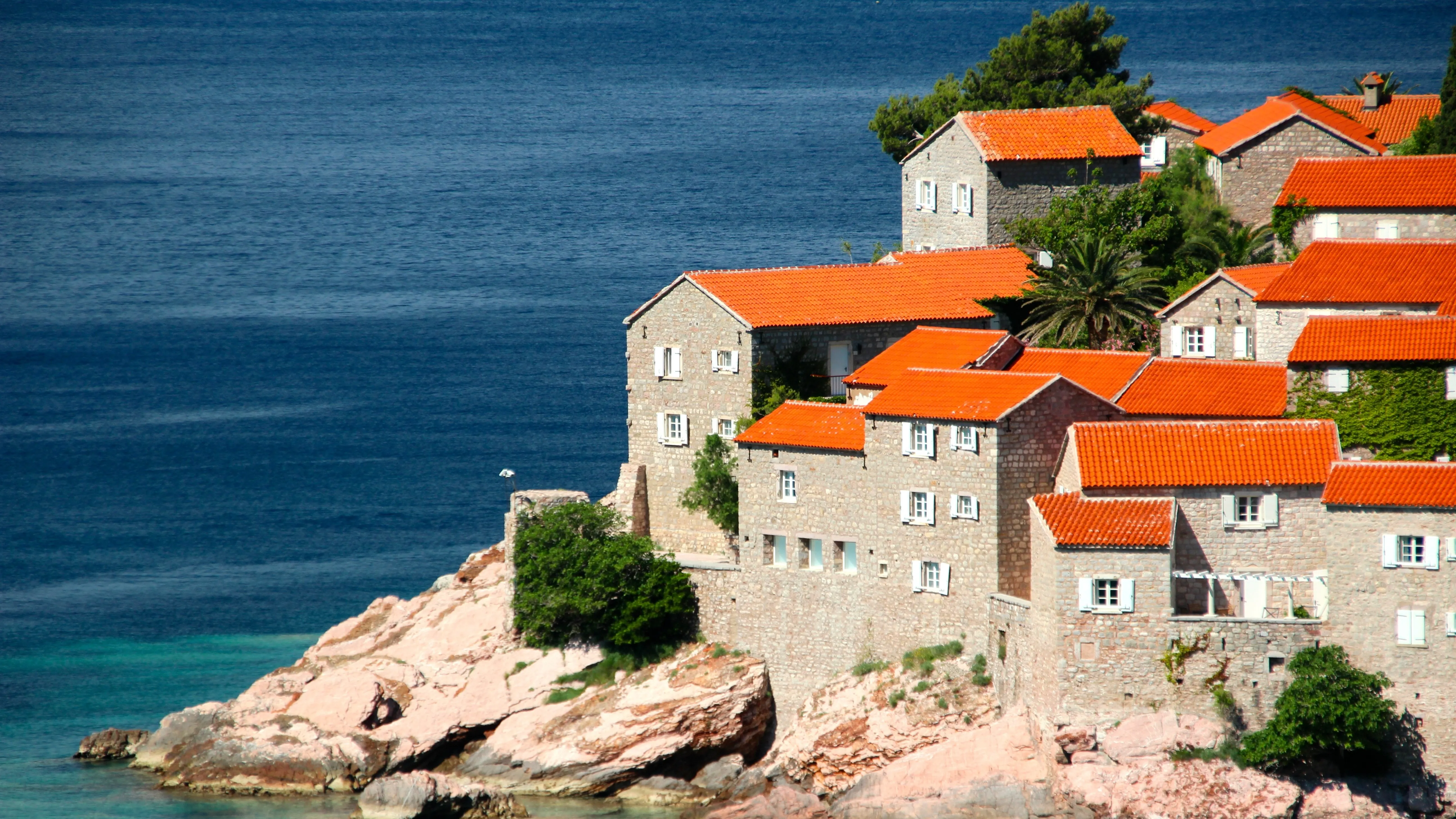 Временный безвиз для казахстанцев ввели в Черногории фото на taspanews.kz от 23 апреля 2026 13:24