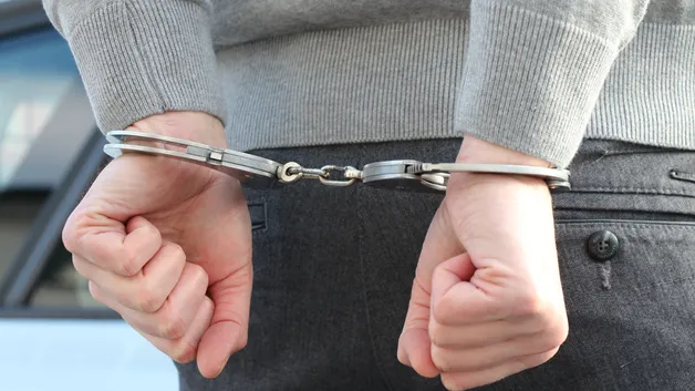 В Рудном задержали группу полицейских